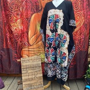 Vintage Floral Kaftan – One Size Bohemian Butterfly Sleeve Maxi Dress